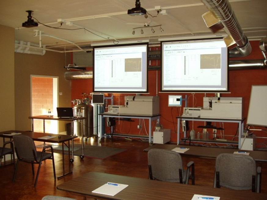 Macintosh HD:Users:d:Pictures:Detection limits:stl lab:Agilent Training Facility in MO.JPG